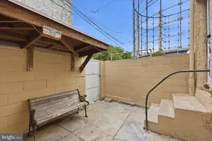 2812 Ernest St, Philadelphia, PA 19145 - Photo 10