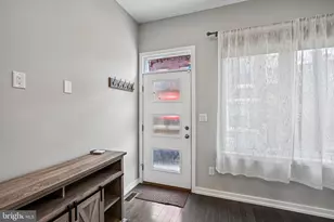 1256 N Hollywood St, Philadelphia, PA 19121 - Photo 4