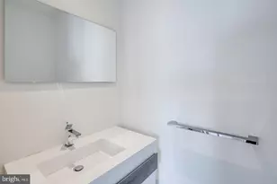240 N 2nd St, Philadelphia, PA 19106 - Photo 6