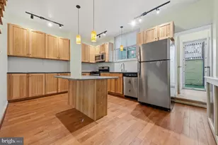 608 League St, Philadelphia, PA 19147 - Photo 4