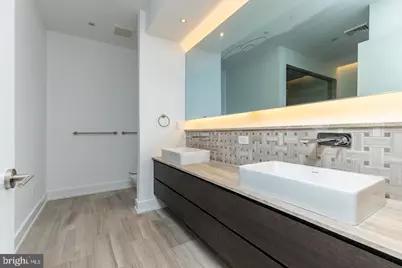 725 Chestnut Street #2, Philadelphia, PA 19106 - Photo 18