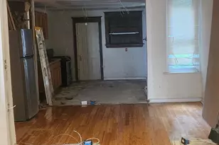7033 Saybrook Ave, Philadelphia, PA 19142 - Photo 8