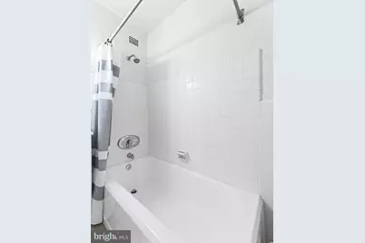 2601 Pennsylvania Avenue #822, Philadelphia, PA 19130 - Photo 12