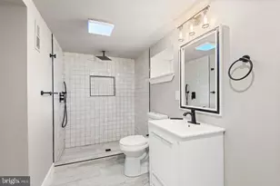 3371 Emerald St, Philadelphia, PA 19134 - Photo 18