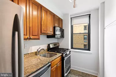2601 Pennsylvania Avenue #724, Philadelphia, PA 19130 - Photo 8