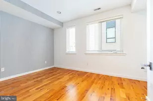 1719 Erdman St, Philadelphia, PA 19130 - Photo 12