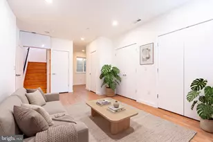 1719 Erdman St, Philadelphia, PA 19130 - Photo 6