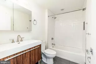 1719 Erdman St, Philadelphia, PA 19130 - Photo 12