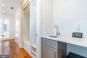 1719 Erdman St, Philadelphia, PA 19130 - Photo 16