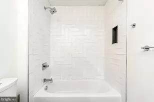 1719 Erdman St, Philadelphia, PA 19130 - Photo 14