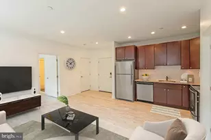 427 Monroe St, Philadelphia, PA 19146 - Photo 2
