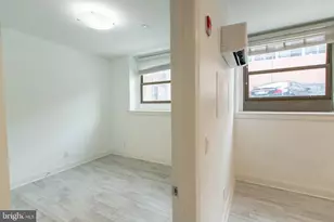 427 Monroe St, Philadelphia, PA 19146 - Photo 10