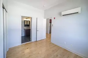 427 Monroe St, Philadelphia, PA 19146 - Photo 12