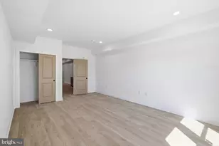 669 N 39th St, Philadelphia, PA 19104 - Photo 10