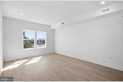 669 N 39th Street #3, Philadelphia, PA 19104 - Photo 10