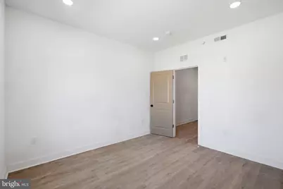 669 N 39th Street #3, Philadelphia, PA 19104 - Photo 4