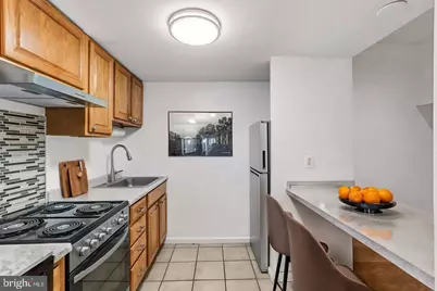 1324 Locust Street #214, Philadelphia, PA 19107 - Photo 6