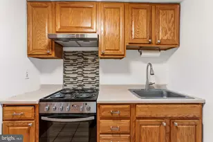 1324 Locust St, Philadelphia, PA 19107 - Photo 8