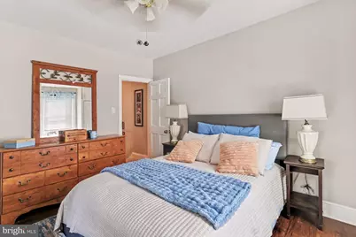 523 Green, Philadelphia, PA 19128 - Photo 8