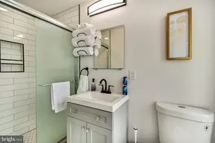 2217 W Thompson St, Philadelphia, PA 19121 - Photo 18