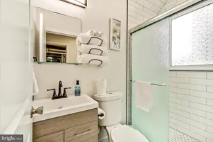 2217 W Thompson St, Philadelphia, PA 19121 - Photo 4