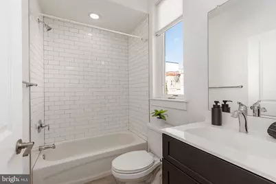 423 E Flora Street, Philadelphia, PA 19125 - Photo 34