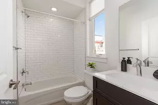 423 E Flora St, Philadelphia, PA 19125 - Photo 34