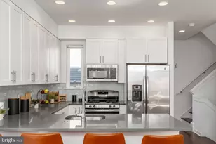 423 E Flora St, Philadelphia, PA 19125 - Photo 16