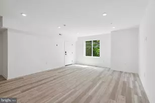 890 N 42nd St, Philadelphia, PA 19104 - Photo 4