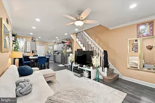 1525 S Patton St, Philadelphia, PA 19146 - Photo 2