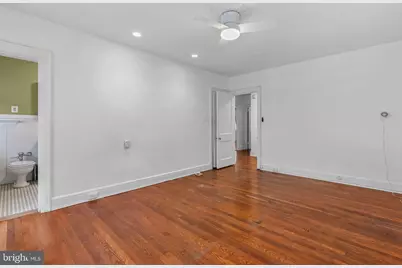 351 S 47th Street #B210, Philadelphia, PA 19143 - Photo 24