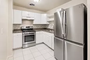 2827 Norcross Ln, Philadelphia, PA 19114 - Photo 4