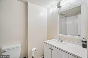 2827 Norcross Ln, Philadelphia, PA 19114 - Photo 6