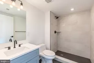 629 W Girard Ave, Philadelphia, PA 19123 - Photo 22