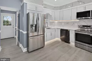 725 S 59th St, Philadelphia, PA 19143 - Photo 14