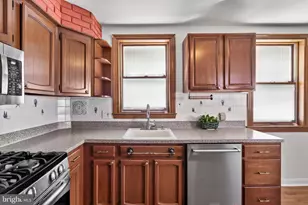 8010 Lexington Ave, Philadelphia, PA 19152 - Photo 14