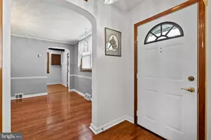 8010 Lexington Ave, Philadelphia, PA 19152 - Photo 4