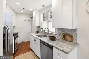 2015 Martha St, Philadelphia, PA 19125 - Photo 8