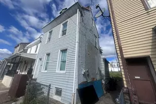 1353 Sellers St, Philadelphia, PA 19124 - Photo 4