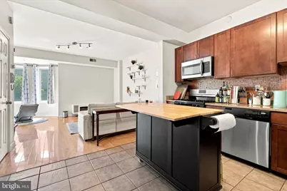 800 N 2nd Street #4, Philadelphia, PA 19123 - Photo 2