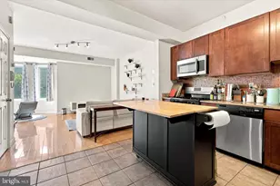 800 N 2nd St, Philadelphia, PA 19123 - Photo 2