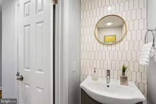 1119 Pine St, Philadelphia, PA 19107 - Photo 28