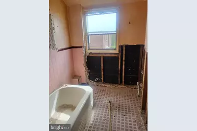 8242 Michener Avenue, Philadelphia, PA 19150 - Photo 6