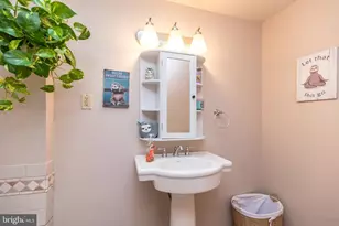 3648 Essex Ln, Philadelphia, PA 19114 - Photo 24