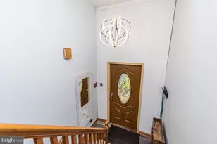 3648 Essex Ln, Philadelphia, PA 19114 - Photo 4