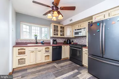 3648 Essex Ln, Philadelphia, PA 19114 - Photo 6