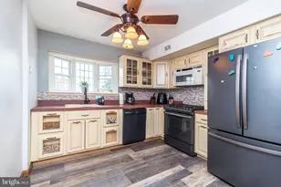 3648 Essex Ln, Philadelphia, PA 19114 - Photo 6