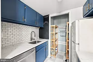 326 Queen St, Philadelphia, PA 19147 - Photo 8