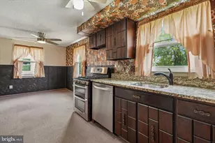 1903 Foster St, Philadelphia, PA 19116 - Photo 14
