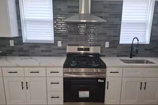 934 E Slocum St, Philadelphia, PA 19150 - Photo 2